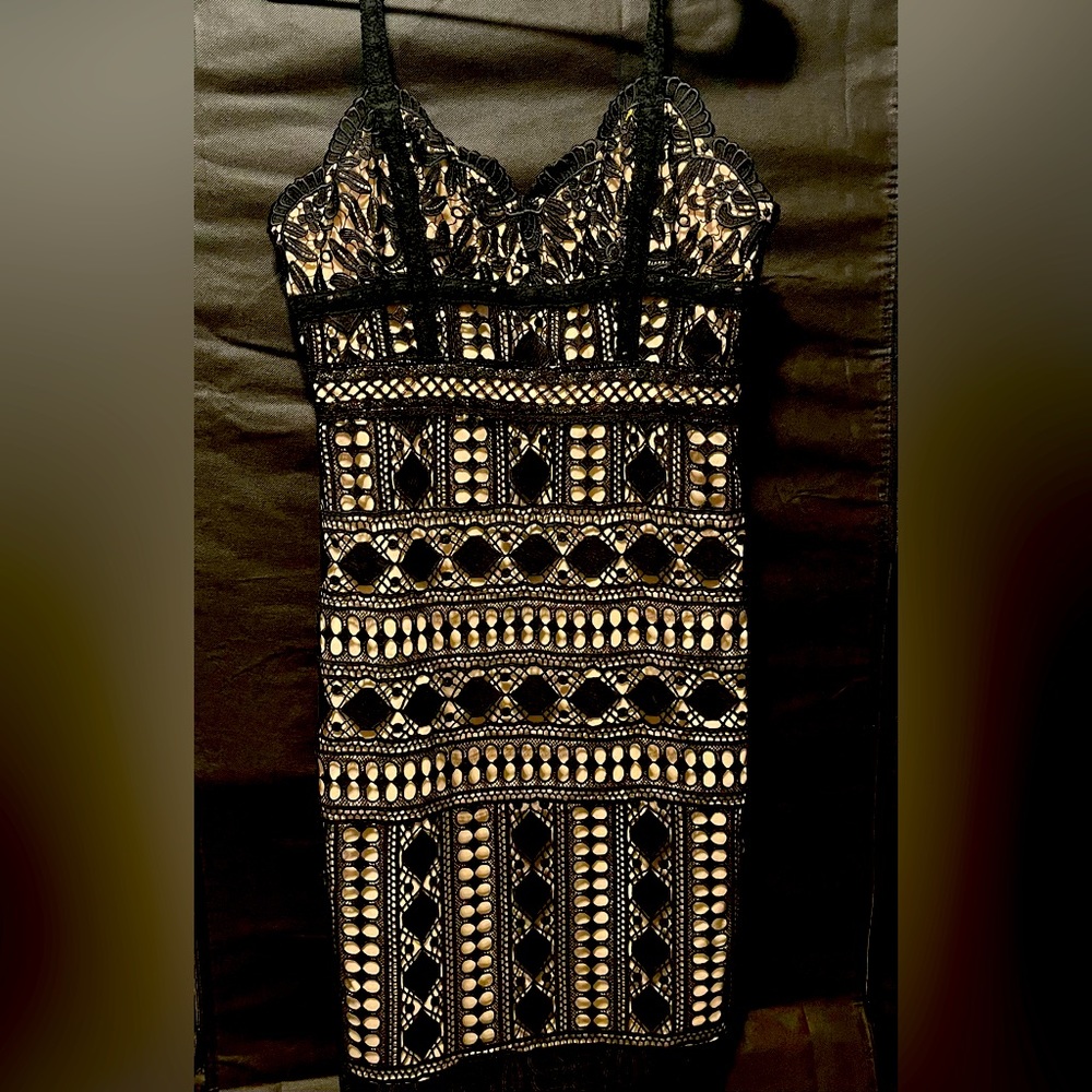 Dress - Black/Nude